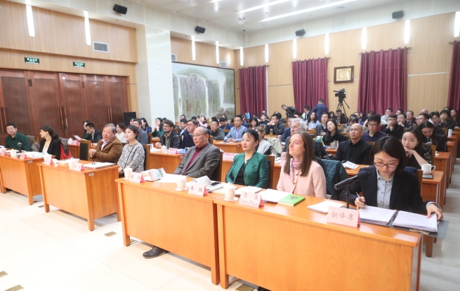 在不同的地域與歷史中，探尋共通的文學精神