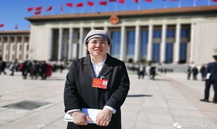 全國人大代表、“拇指作家”馬慧娟