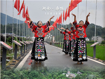 石榴花開⑦ | 紅土地上，歌兒與愛情