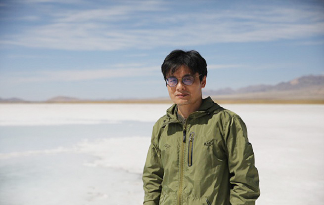 短長書 | 《無雨燒茶》：雨中煙火慢，小城茶事深