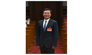 全國政協委員、人民日報社原副總編輯王一彪