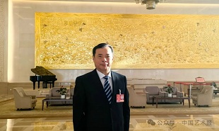 全國政協委員、中國作協主席團委員滕貞甫