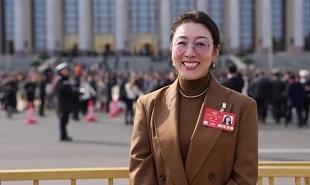 全國政協委員、北京市文聯副主席孟艷