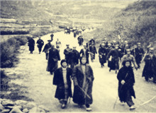 烽火弦歌越秦嶺：抗戰(zhàn)時(shí)期的西北聯(lián)大　　在抗戰(zhàn)烽火中，西北聯(lián)大與西南聯(lián)大南北呼應(yīng)，共同擎起“文化抗戰(zhàn)”的大旗……[詳細(xì)]