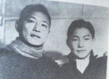 想演烈士，最終自己成為了烈士　　錢毅是一名抗日戰(zhàn)士。1941年，他的父親地下黨員、劇作家阿英身份暴露，在上海灘陷入險(xiǎn)境。[詳細(xì)]
