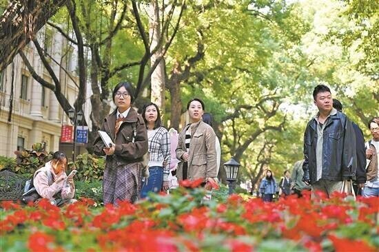 從荔灣出發，尋找文學寫作的地域之源